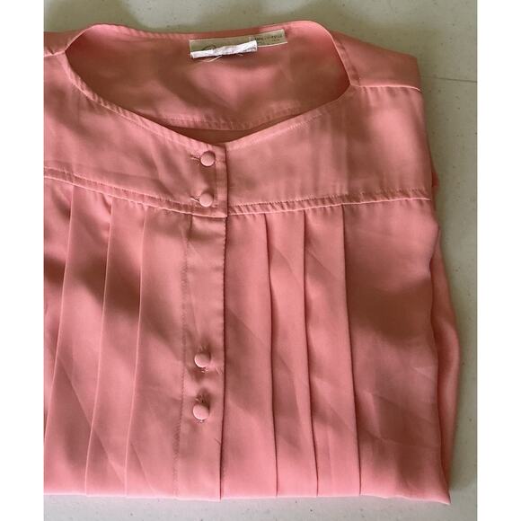 Chanteuse Woman’s Pink Long Sleeve Button Front Pleated Blouse Sz Med Semi Shear - Picture 9 of 9
